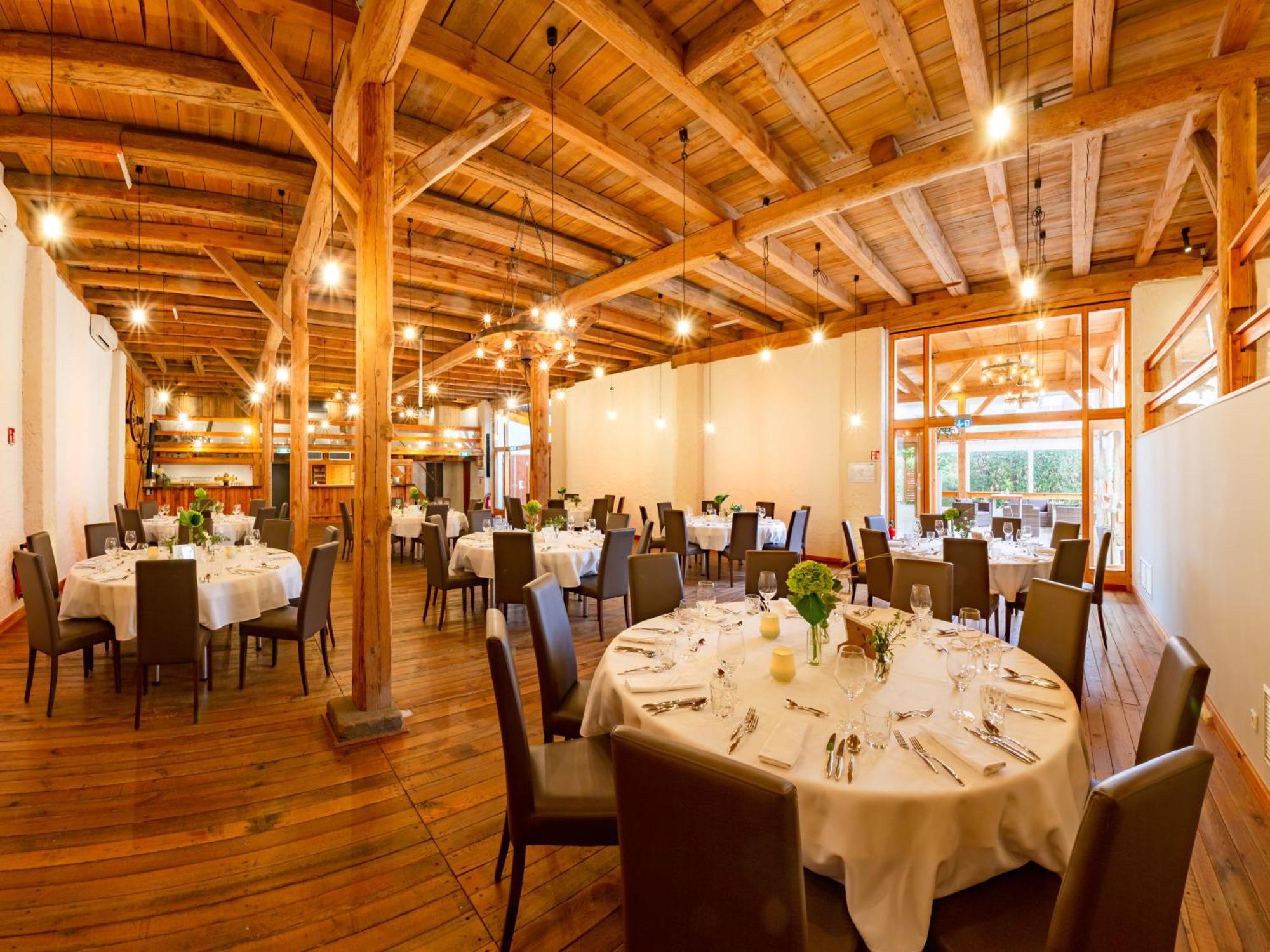 Acantus Hotel Weisendorf Екстериор снимка