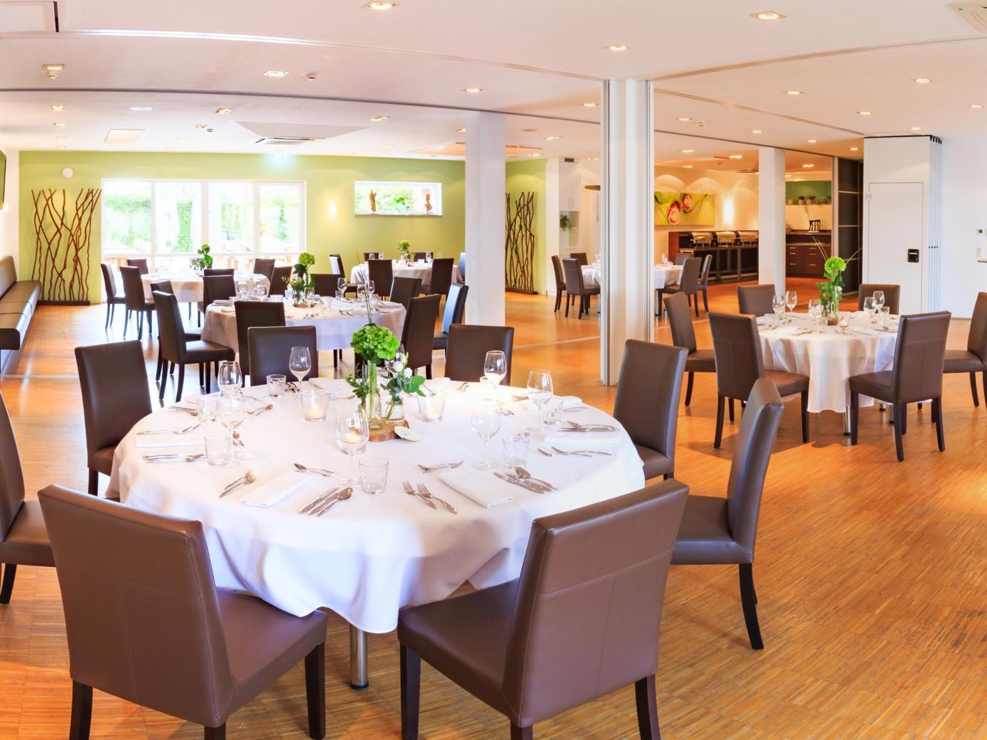 Acantus Hotel Weisendorf Екстериор снимка