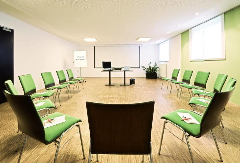 Acantus Hotel Weisendorf Екстериор снимка