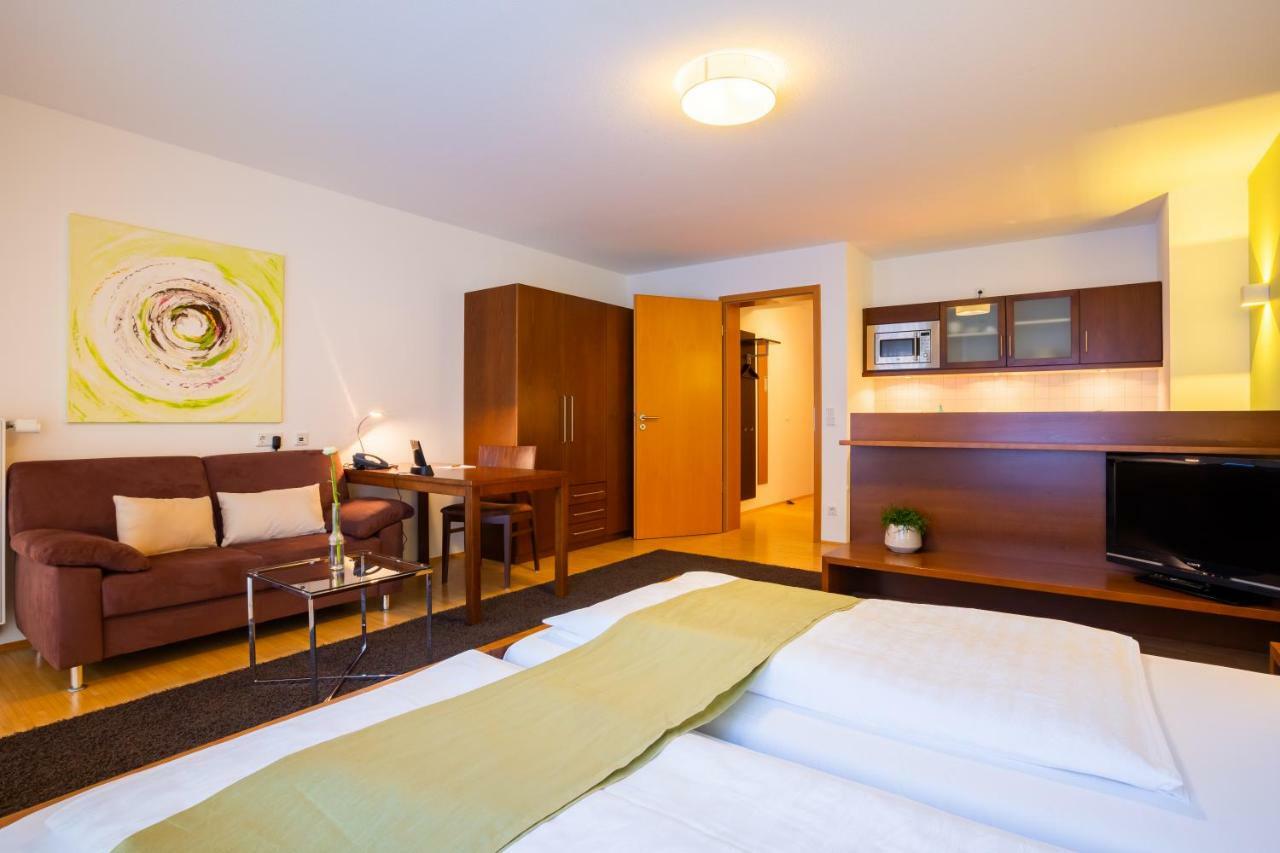 Acantus Hotel Weisendorf Екстериор снимка