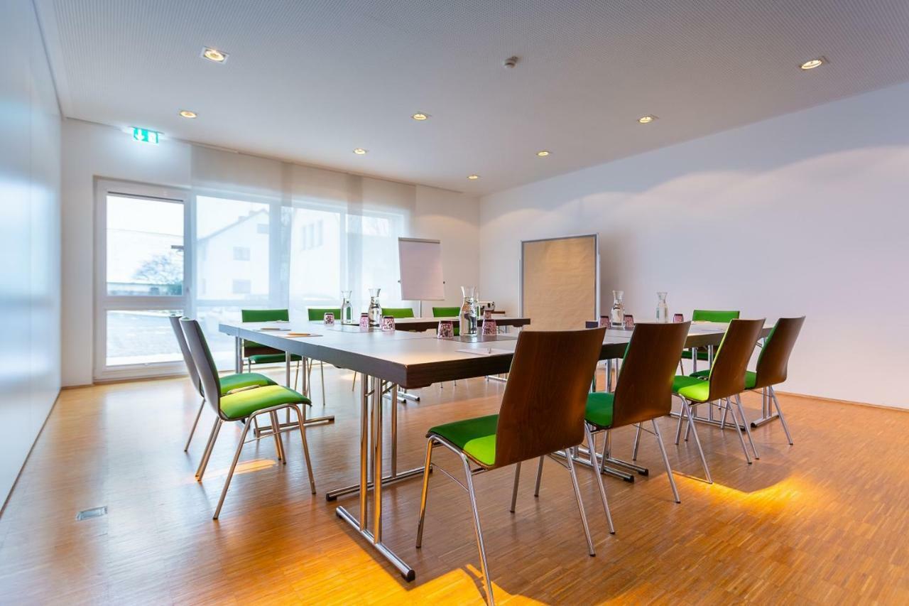 Acantus Hotel Weisendorf Екстериор снимка